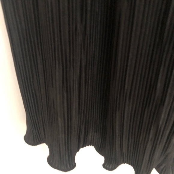 Alexis Flirty Black Mini Dress Size M - Picture 4 of 6